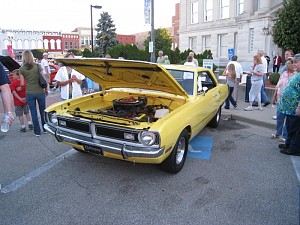 1970 Dart 340 Swinger  Banana/Black 4spd