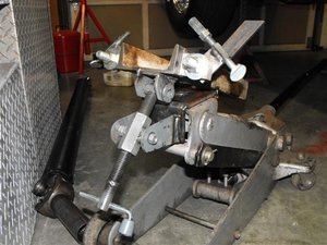 tranny support 003.jpg