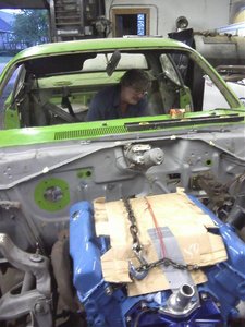 0702092043-00.jpg 0702092043-00.jpg