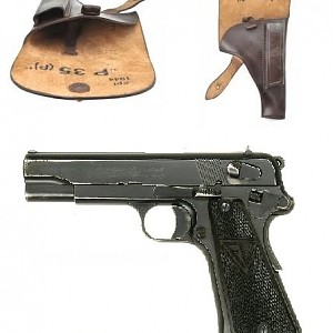 radom pistol.jpg